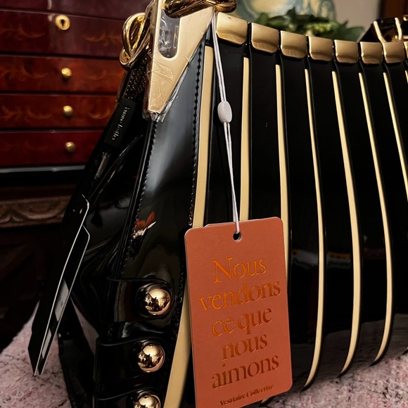 🌹BEVERLY HILLS LEATHER PATENT FINISH🌹VERY RICH - Picture 10 of 10